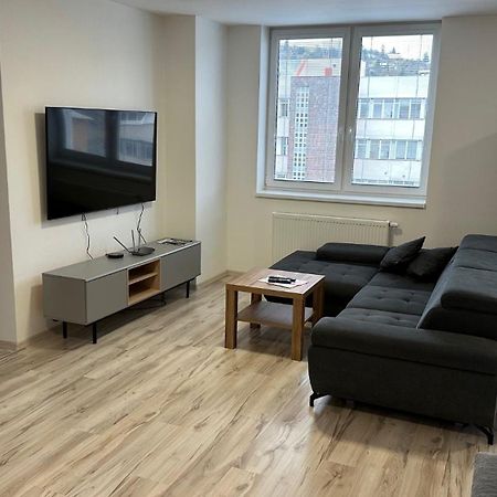 2 Room Apartment With Balcony Liptovský Mikuláš エクステリア 写真
