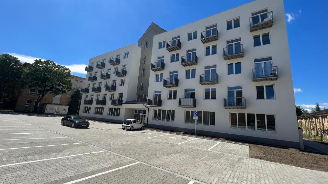 2 Room Apartment With Balcony Liptovský Mikuláš エクステリア 写真