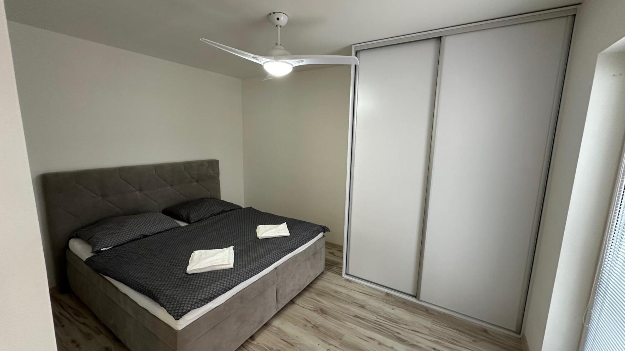 2 Room Apartment With Balcony Liptovský Mikuláš エクステリア 写真