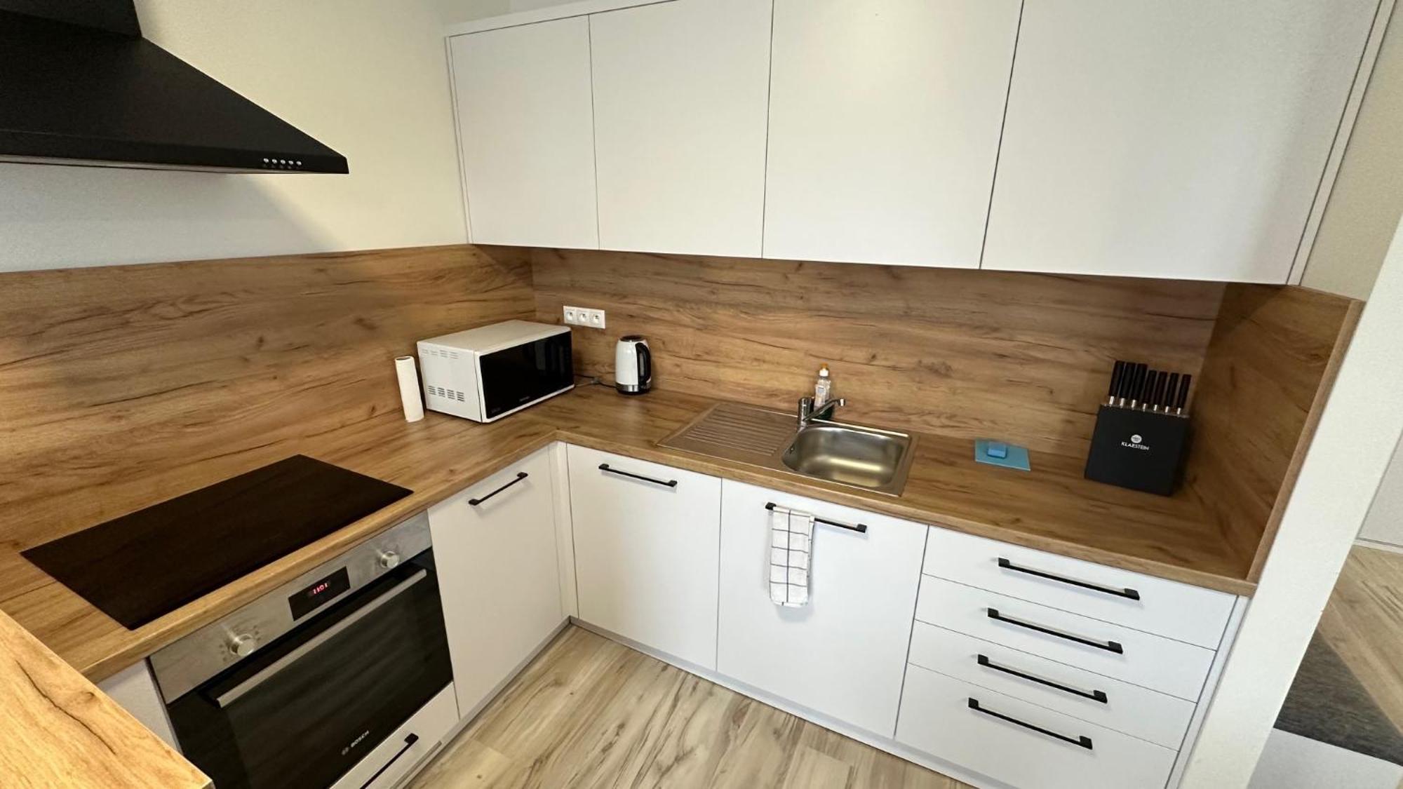 2 Room Apartment With Balcony Liptovský Mikuláš エクステリア 写真
